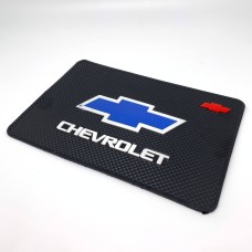 Антиковзаючий килимок у машину на торпеду Chevrolet